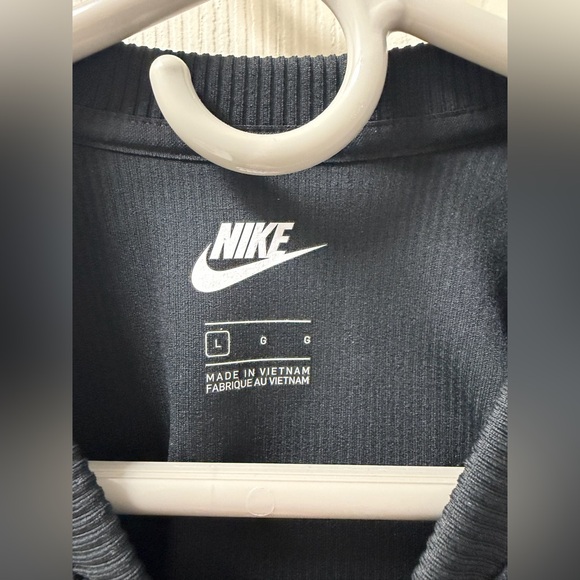 ๐ค ๐๐ข๐ค๐ ๐๐ฅ๐๐๐ค ๐๐ซ๐จ๐ฉ๐ฉ๐๐ ๐๐ฐ๐๐๐ญ๐ฌ๐ก๐ข๐ซ๐ญ - Picture 2 of 3